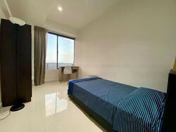 International Plaza (D2), Apartment #587747631